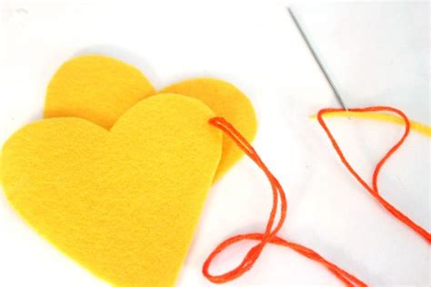 Stitched Felt Heart Craft Moms And Crafters