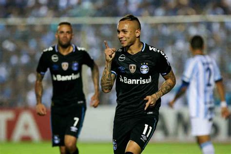 Everton is a city in dade county, missouri, united states. Calciomercato Milan, contatti avviati con l'agente di Everton
