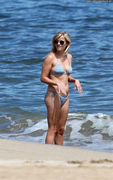 Reese Witherspoon No Source Celebrity Beautiful Babe Posing Hot Hawaii High Resolution