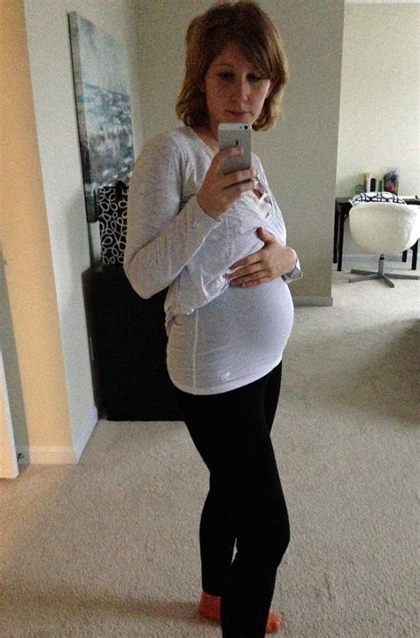 Second Baby Bump Progress 20 Weeks Charmingly Modern