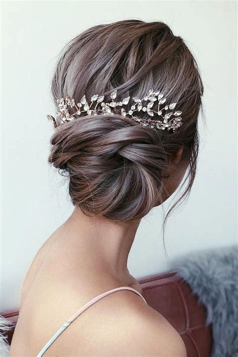 25 Elegant Wedding Hairstyles For Gentle Brides My Stylish Zoo