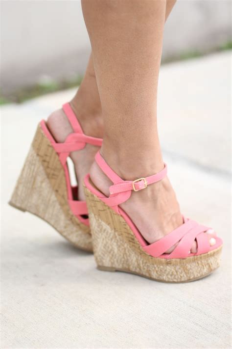 Oh My Gosh We Are In Love With These Must Have Coral Wedges They Can