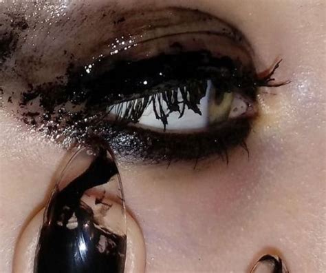 Pin By Old World Blues On Aes Punch Face Halloween Face Makeup Eyes