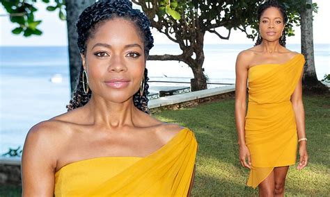 Naomie Harris Admits It S Amazing To Film Bond In Jamaica As It S