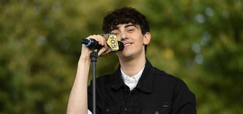 259,378 likes · 108 talking about this. MICHELE BRAVI/ Ricorda il ritorno sulla scena: "Chiara ...