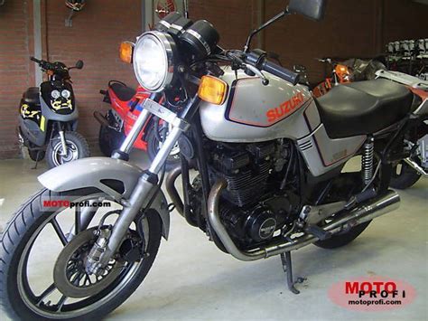 On this page you can find list of seriess, pics and specs of gsx 400 by year on onlymotorbikes.com. Suzuki GSX 400 E 1983 Specs and Photos