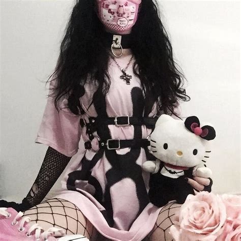 The fashion entails taking the basic elements of dark goth style and mixing it with pastel colors. Pin by 🔪clout.baddie🔪 on Outfits/ clothes ideas in 2020 ...