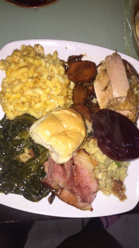 Cuisine comfort food, southern/ soul food, thanksgiving. Soul Food Thanksgiving Dinner Plate / Come Together A Soul ...