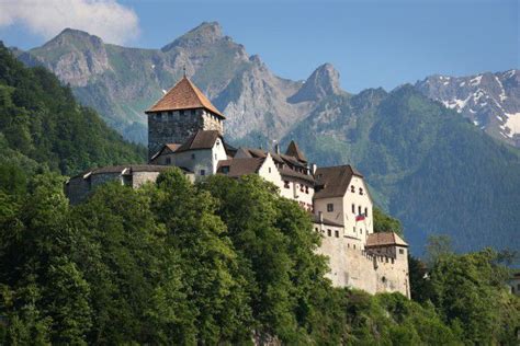 Visita a Vaduz, capitale del Liechtenstein. - Studentville