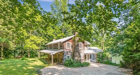 Maybe you would like to learn more about one of these? Pot Point Cabin, Historic Log Cabin On The Tennessee River ...