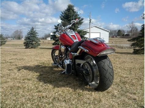 Large size valves increase engine horsepower and torque. Yamaha Raider S motorcycles for sale in Indiana