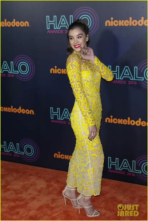 Hailee Steinfeld Stuns At The Nickelodeon Halo Awards Photo 3806829