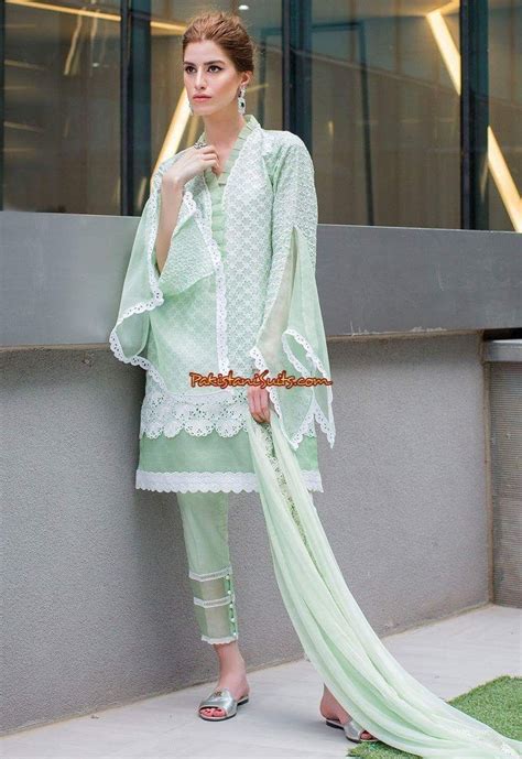 Pin By Narinder Sohi On Shalwar Kameez Kurta Neck Design Cotton Kurti Designs Pakistani Dresses