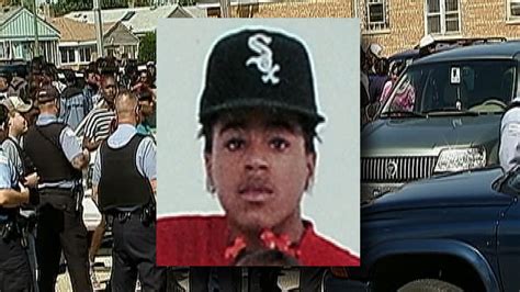 Scuffle Erupts During Teen Rappers Funeral Nbc Chicago