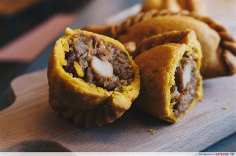 The flavors are intense but the portion seem thad small watercress soup is nice and less oily one of the oldest and famous claypot chicken rice restaurant in kuala lumpur. Hainanese Chicken Rice Curry Puff And Nasi Lemak Cookie At ...