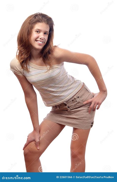 mooie glimlachende tiener in korte rok stock foto afbeelding bestaande uit aantrekkelijk