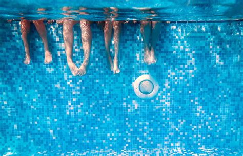 The Icky Truth About That Chlorine Smell In Swimming Pools Frommers