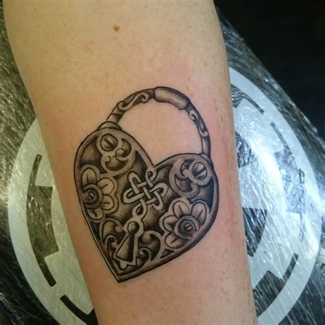 15 Heart Locket Tattoo Designs Ideas Design Trends Premium Psd