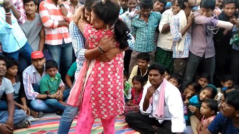 Bangladeshi Hot Girl Romance In Public Place Full Hd Video 2018 Youtube