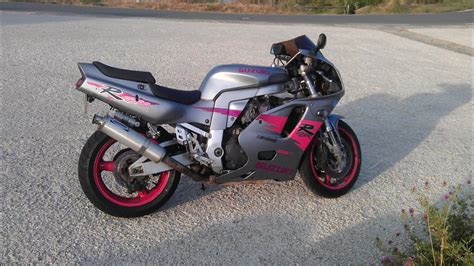 Max torque was 63.58 ft/lbs (86.2 nm) @ 11200 rpm. Gsxr 750 1994 - Ultra tasty sound HD - GoPro Helmet Cam ...