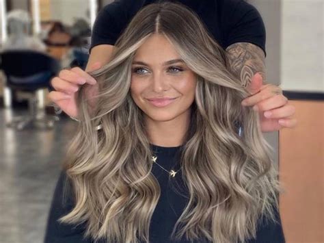 Lighter hair, darker body hair as one answer pointed out. Dark Hair With Blonde Highlights Inspiration | Makeup.com