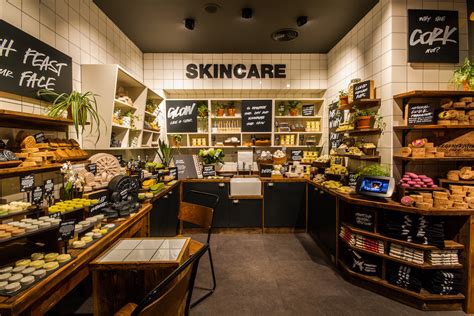 Lush Opens Naked Shop In Hong Kong Retail In Asia