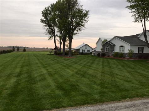 Lawn Care Tip Of The Month Mowing Patterns Grasshopper Mower