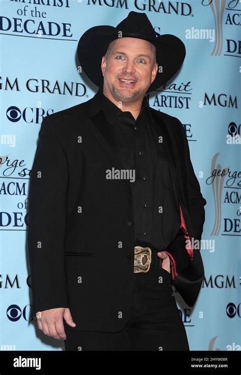 garth brooks at the george strait acm artist of the decade all star concert held at the mgm