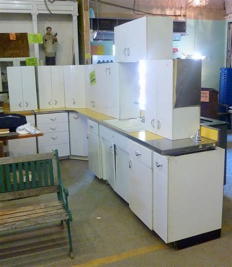Everything you need to know about craigslist kitchen cabinets. 26 best Youngstown Kitchen images on Pinterest | Vintage ...