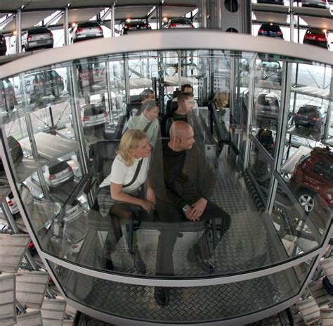 As the communication platform for the volkswagen enterprise, the autostadt in wolfsburg makes the concern's values, as well as all the different facets of the theme mobility, tangible under the motto. Autostadt: 10 Jahre inszenierter VW-Kult in Wolfsburg ...