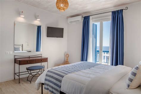Suites With Sea View Blue Bay Village Hotel In Andros Batsi