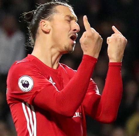 He received his first pair of football boots at the age of five and it was. Zlatan Ibrahimovic: Manchester United öffnet ihm jetzt ...