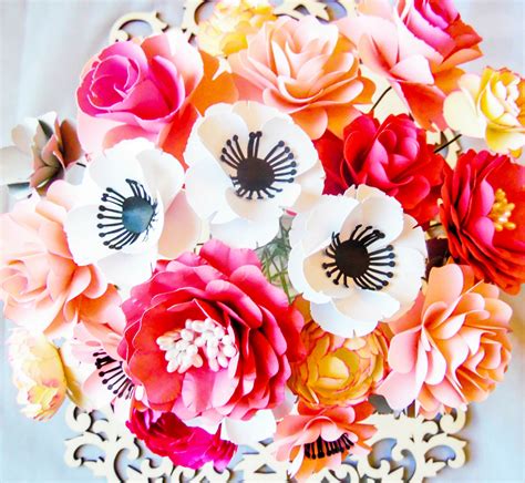 Giant flowers are created from layers. How to make stems for paper flowers: DIY paper flowers