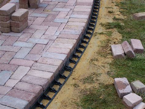 23 Awesome Landscape Edging Pavers Home Decoration And Inspiration Ideas