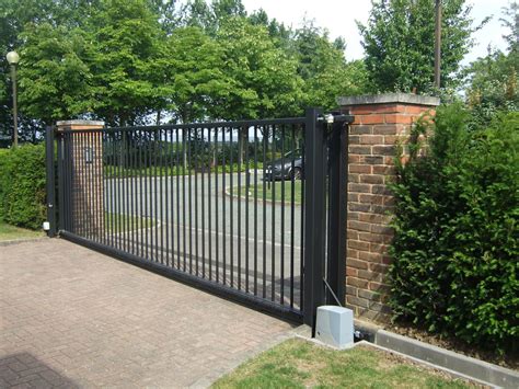 So, he came to us asking for help to select the best type of gate fence eh. Contemporary Electric Sliding Driveway Gate - Contemporary Electric Gate - Steel Automatic Gate ...