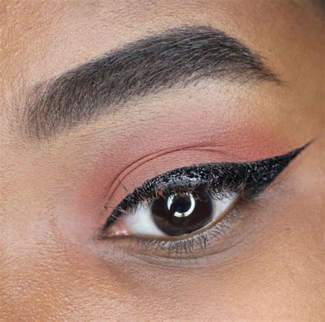 Swoosh How To Do The Perfect Winged Eyeliner Makeup The Guardian