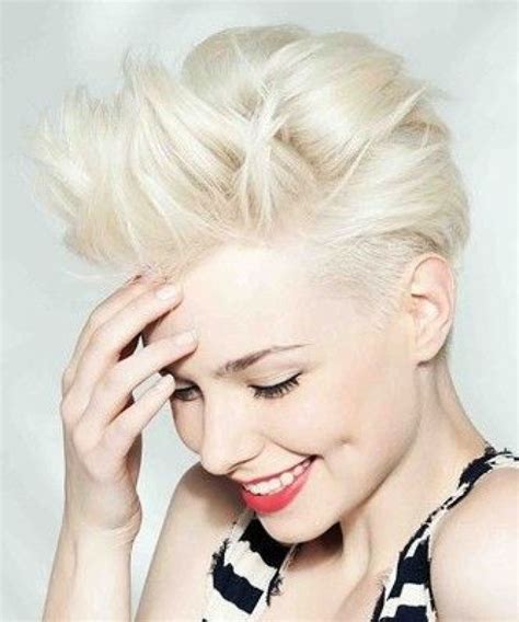 Blond Polaire Photos Qui Vont Vous Faire Craquer Tendance Coiffure Undercut Hairstyles