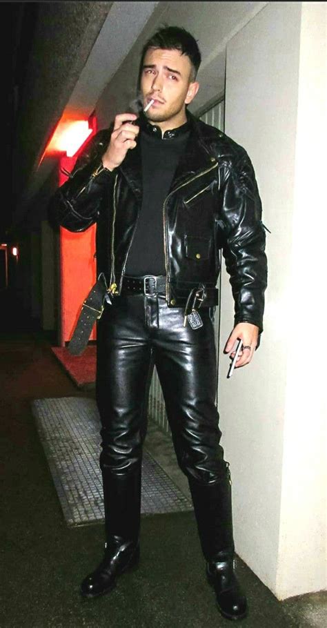 Pin Von Earl Auf Leather And Smoke 4 Leder Outfits Lederhose Herren