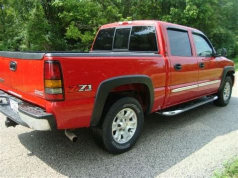 Sell Used 2005 Gmc Sierra 1500 Slt Crew Cab In 810 Nicola Lane Ofallon