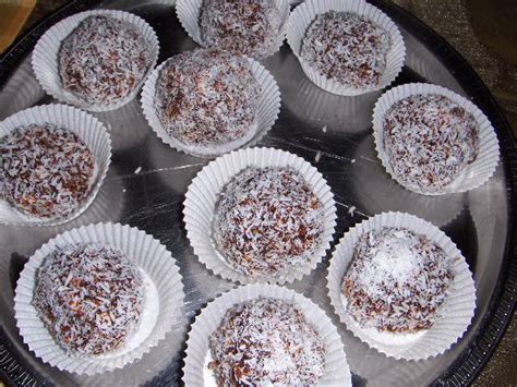 Palline cocco e cioccolato - Vegan blog - Ricette Vegane ...