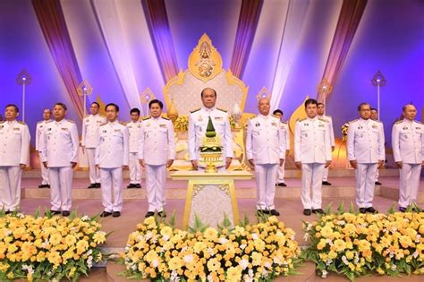 ถวายพระพร'ร.10' มท.ชวนปชช.ใส่เสื้อเหลือง ทั่วไทยร่วมจัดกิจกรรม วันเสาร์ ที่ 27 กรกฎาคม พ.ศ. มท.บันทึกเทปถวายพระพรชัยมงคลร.10เนื่องวันเฉลิมพระชนมพรรษา ...