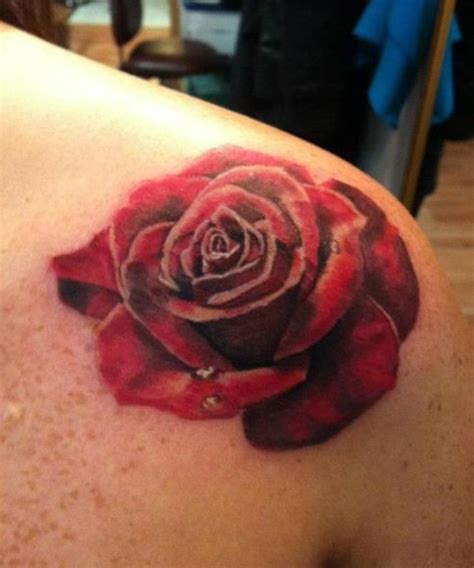 Nov 02, 2017 · tattoo.com was founded in 1998 by a group of friends united by their shared passion for ink. realistic rose tattoo | Ayako Tattoo | Pinterest | Rose ...