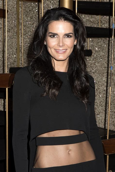 Pin By Tc Kasse On Angie Harmon Angie Harmon Angie Beauty