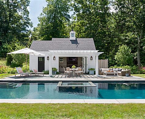Cute Pool House For Summer Entertaining Town And Country Living