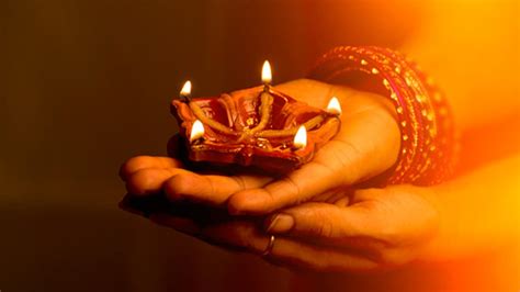 Diwali 2022 Date City Wise Puja Time Significance And 5 Must Have