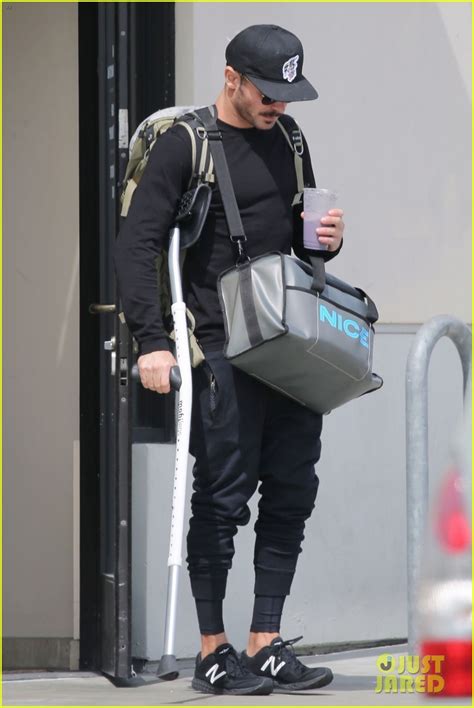Zac Efron Heads To Physical Therapy After Recently Tearing Acl Photo