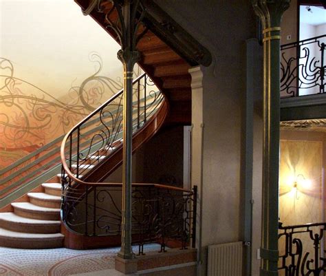 Art Nouveau Architecture, Great Examples & How It Differs from Art Deco