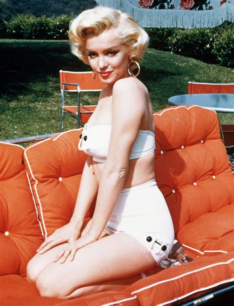 How Marilyn Monroe Wore White Swimsuits Who What Wear