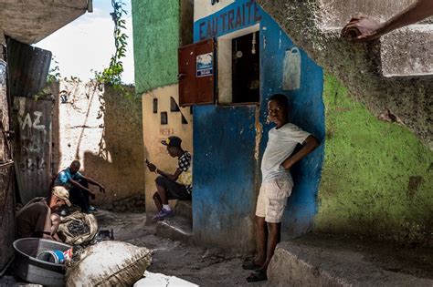 Eking Out A Living In Haitis Colourful Slum City Bbc News