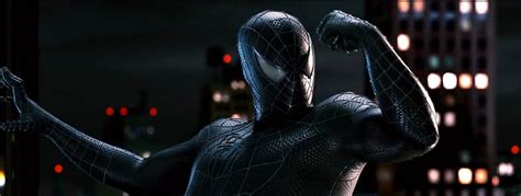It was directed by sam raimi from a screenplay by raimi, his older brother ivan and alvin sargent. Spider-Man 3 de Sam Raimi dévoile sa version alternative ...
